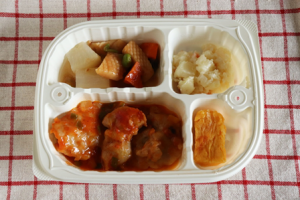 鶏のスパイス炒め弁当①