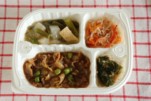 豚肉の甘辛炒め弁当①