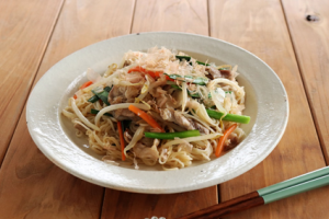 豚肉ともやしのそうめんチャンプルー