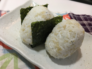 しらすおにぎり