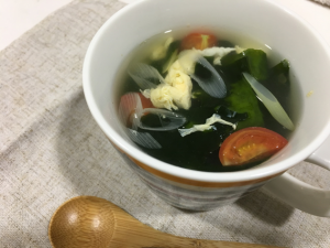 わかめとトマトのスープ