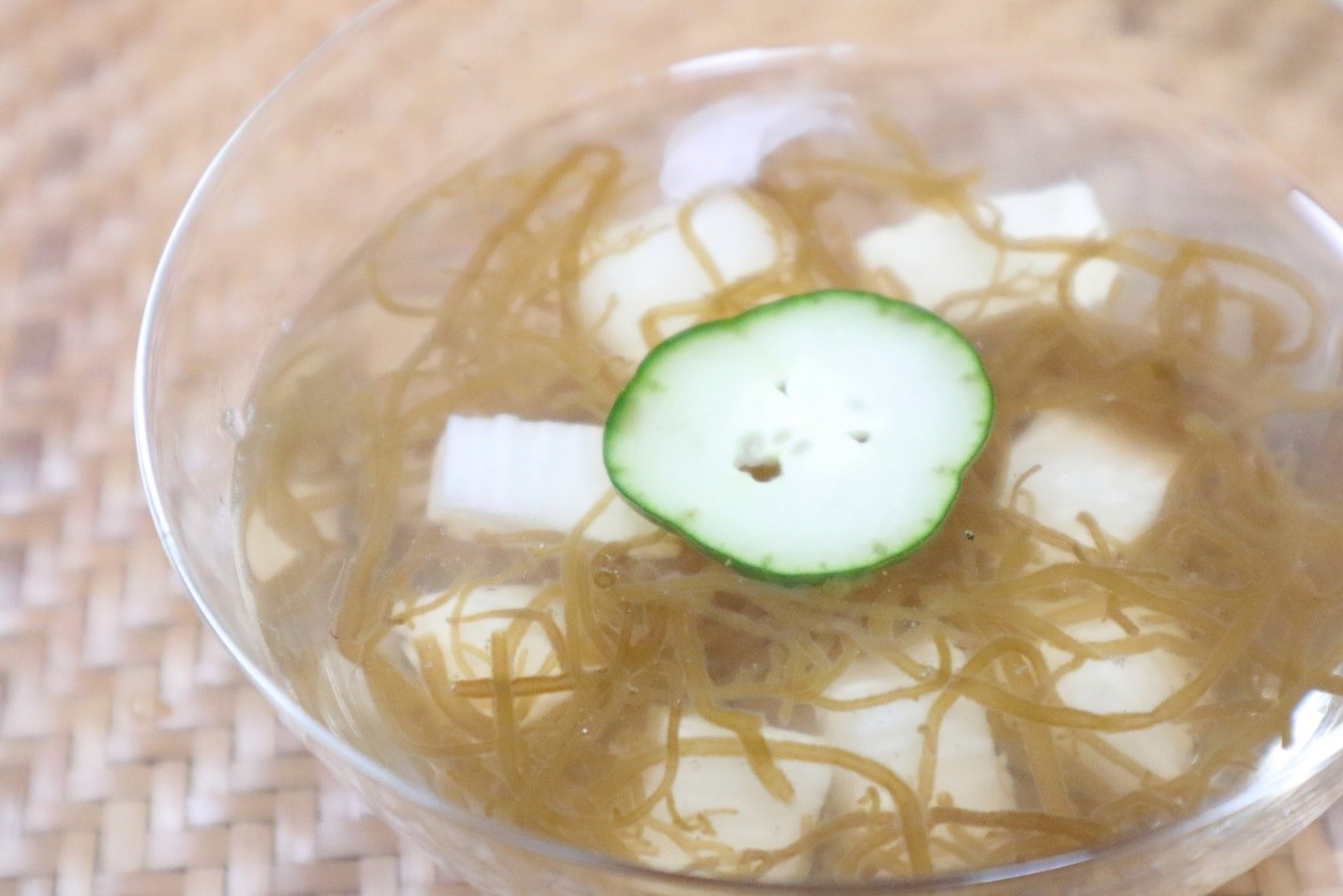 もずくと長芋のスープ
