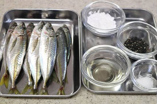 あじの骨せんべい