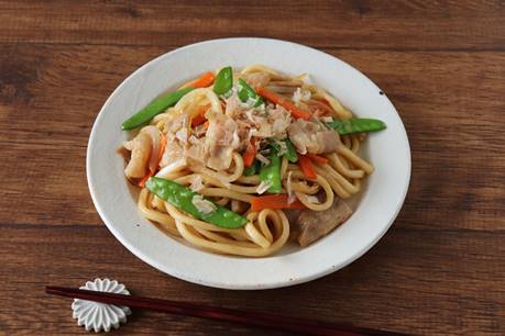 レシピ｜絹さやと豚肉の焼きうどん