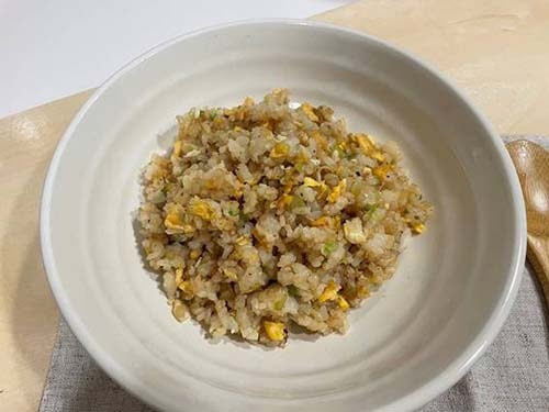 ネギと卵のチャーハン