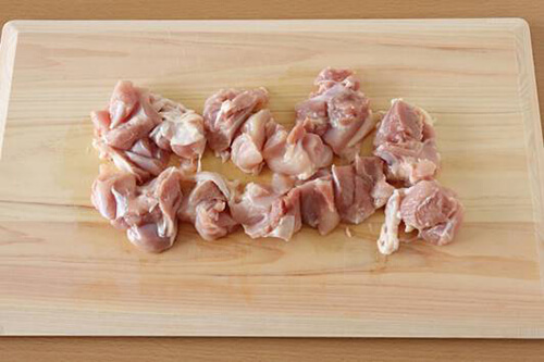 鶏肉を「一口大に切る」とは?